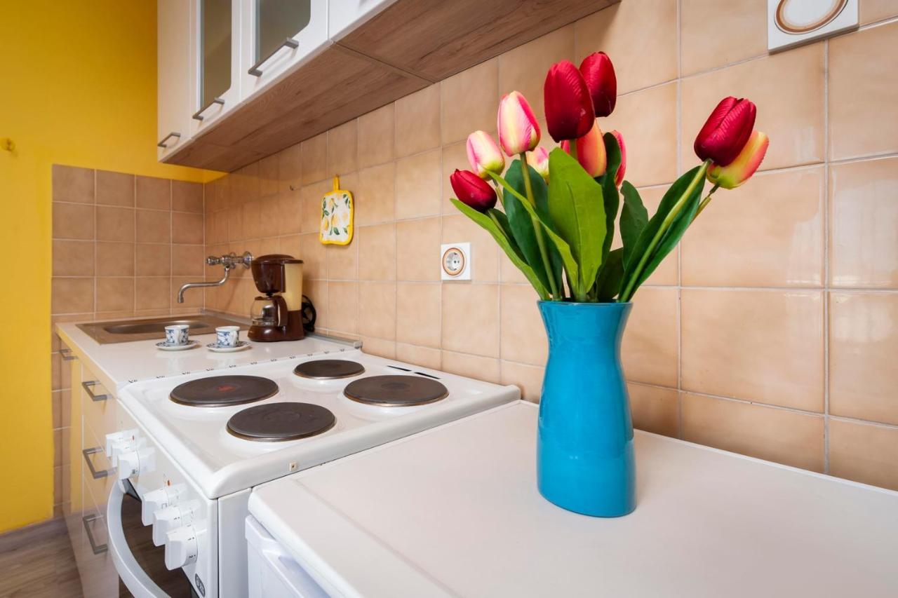 Apartments Adria Ровин Екстериор снимка