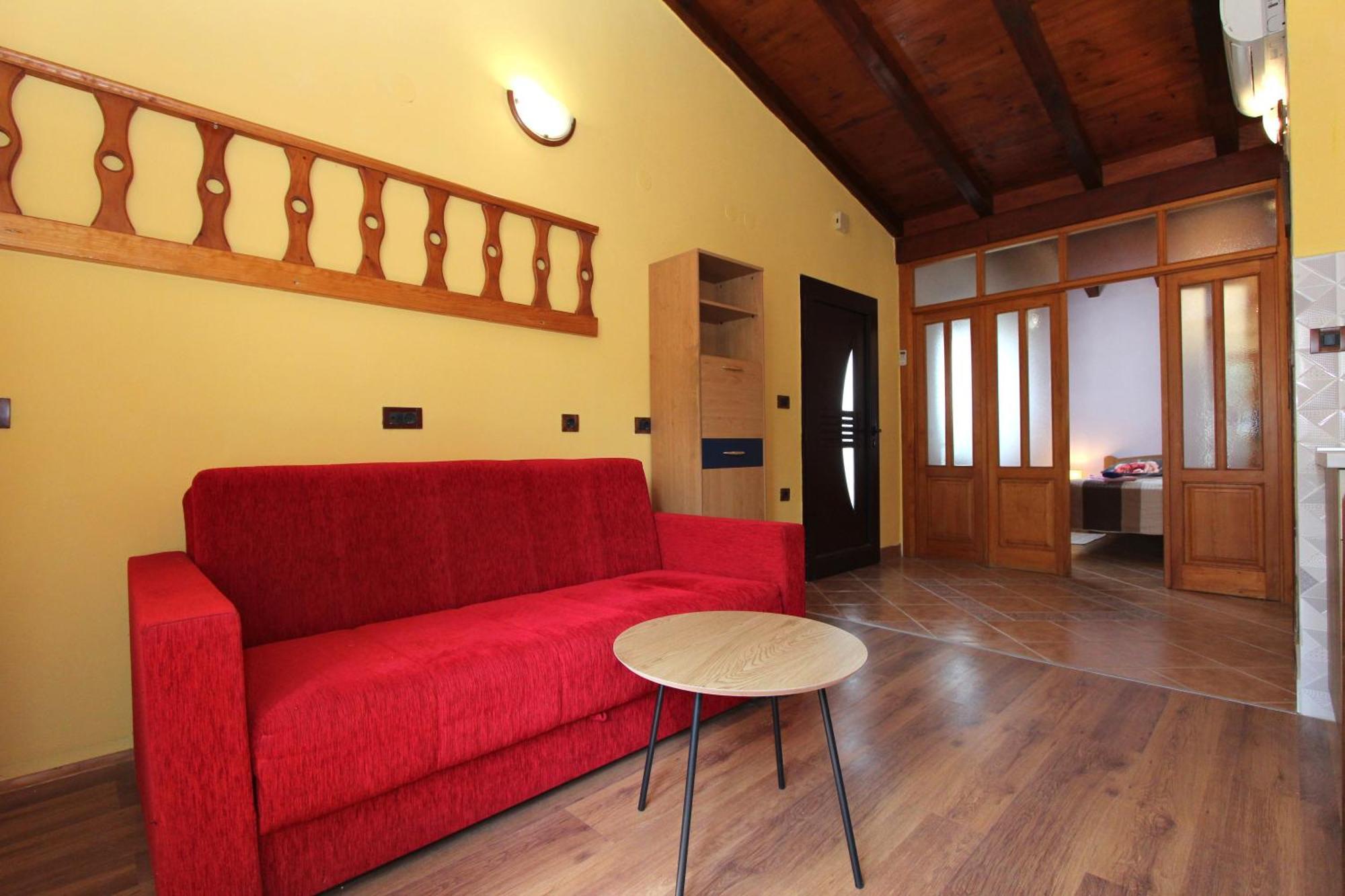 Apartments Adria Ровин Екстериор снимка